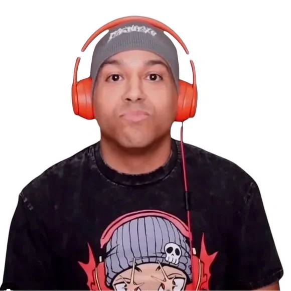 DashieXP X ANIMEBAE Merch🕹️ - Picture 3 of 3
